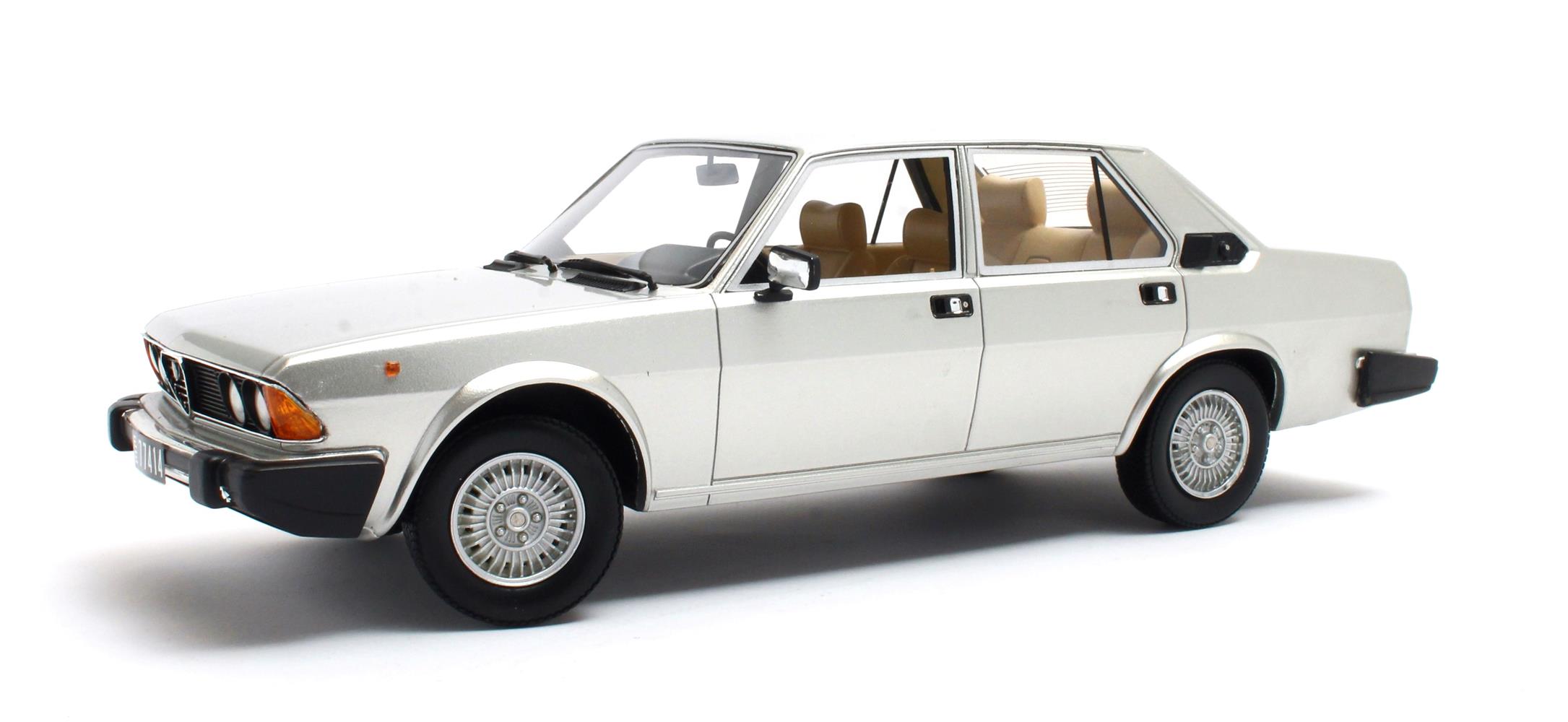 Alfa Romeo Alfa 6 2.5 1979-1983 Zilver - 1:18